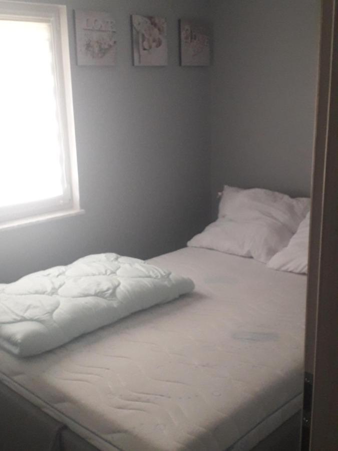 Hacjenda Lesny Zaulek Apartment Wlodawa Ngoại thất bức ảnh